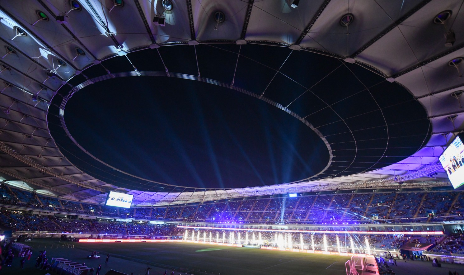 ترميم إستاد جابر